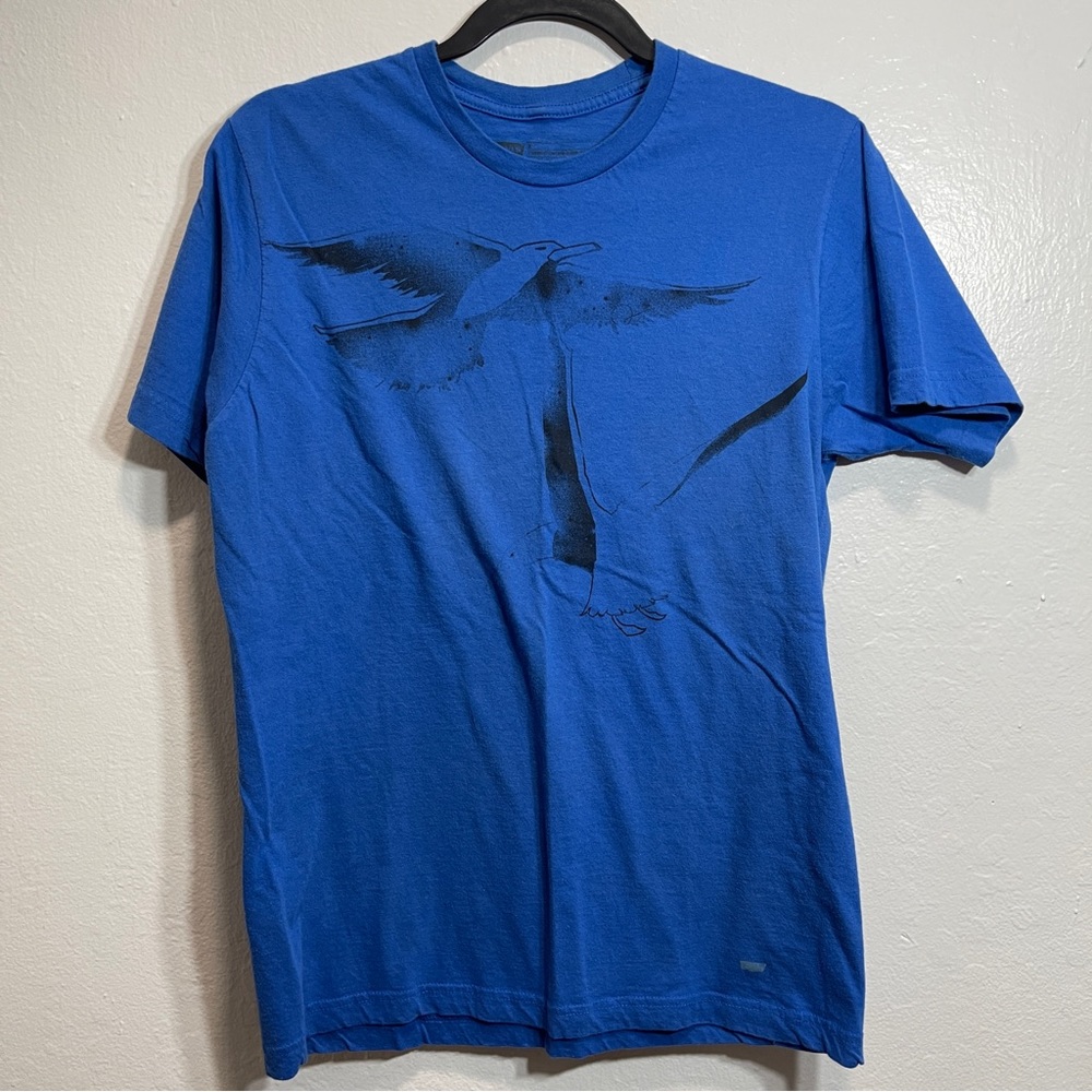 Levi’s Men’s T Shirt - Medium - Blue